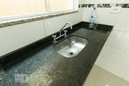 Casa de condomínio para alugar com 65m², 2 quartos e 1 vagaCozinha