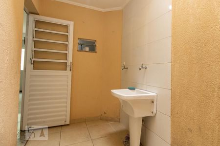 Casa de condomínio para alugar com 65m², 2 quartos e 1 vagaÁrea de Serviço