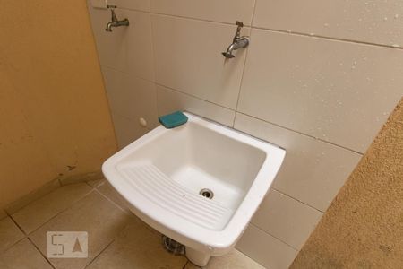 Casa de condomínio para alugar com 65m², 2 quartos e 1 vagaÁrea de Serviço