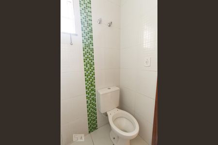 Casa de condomínio para alugar com 65m², 2 quartos e 1 vagaBanheiro do Quarto 1