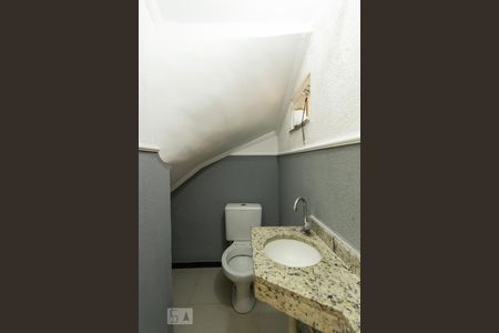 Casa de condomínio para alugar com 65m², 2 quartos e 1 vagaBanheiro