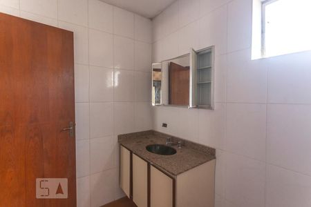 Casa à venda com 206m², 3 quartos e 3 vagasBanheiro de serviço