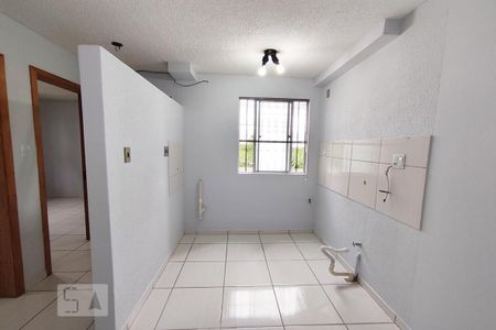 Apartamento à venda com 38m², 2 quartos e 1 vaga Apartamento à venda com 38m², 2 quartos e 1 vagaCozinha e Área de Serviço