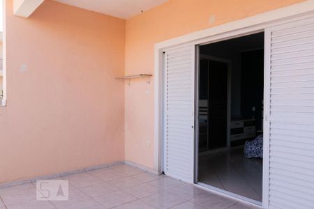 Casa à venda com 300m², 4 quartos e 5 vagas Casa à venda com 300m², 4 quartos e 5 vagasVaranda da Suíte