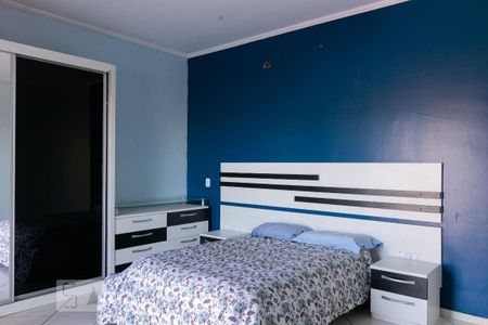 Casa à venda com 300m², 4 quartos e 5 vagas Casa à venda com 300m², 4 quartos e 5 vagasSuíte