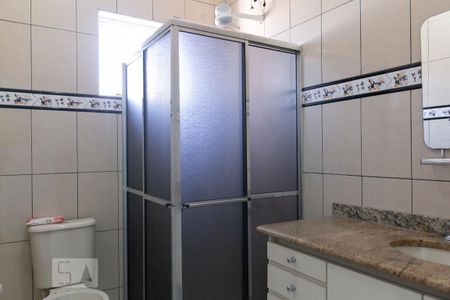 Casa à venda com 300m², 4 quartos e 5 vagas Casa à venda com 300m², 4 quartos e 5 vagasBanheiro 2