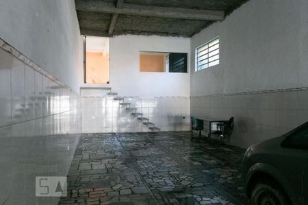 Casa à venda com 300m², 4 quartos e 5 vagas Casa à venda com 300m², 4 quartos e 5 vagasGaragem
