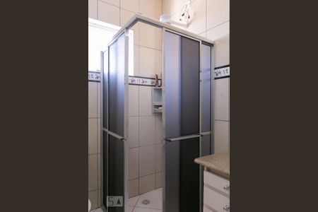 Casa à venda com 300m², 4 quartos e 5 vagas Casa à venda com 300m², 4 quartos e 5 vagasBanheiro 2