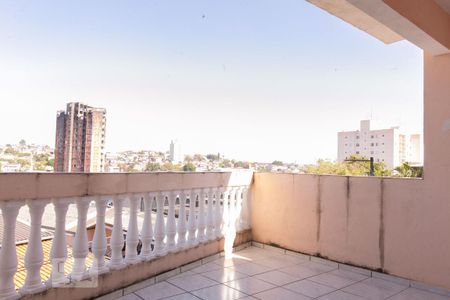 Casa à venda com 300m², 4 quartos e 5 vagas Casa à venda com 300m², 4 quartos e 5 vagasVaranda da Suíte