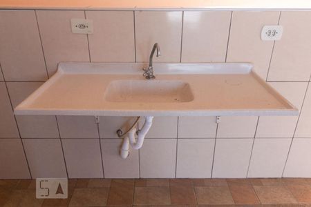 Casa à venda com 300m², 4 quartos e 5 vagas Casa à venda com 300m², 4 quartos e 5 vagasPia