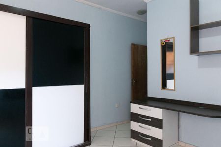 Casa à venda com 300m², 4 quartos e 5 vagas Casa à venda com 300m², 4 quartos e 5 vagasQuarto 2