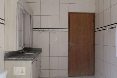 Casa à venda com 300m², 4 quartos e 5 vagas Casa à venda com 300m², 4 quartos e 5 vagasBanheiro da Suíte