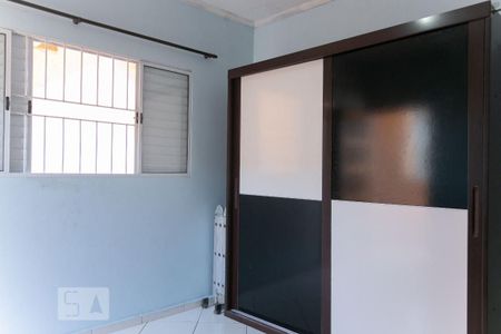 Casa à venda com 300m², 4 quartos e 5 vagas Casa à venda com 300m², 4 quartos e 5 vagasQuarto 2