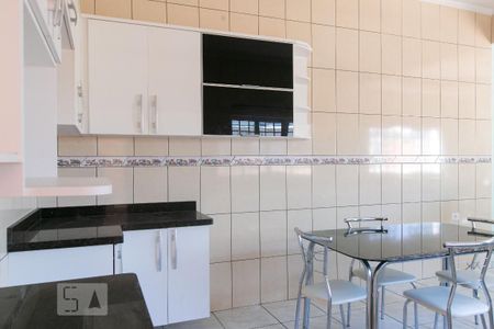 Casa à venda com 300m², 4 quartos e 5 vagas Casa à venda com 300m², 4 quartos e 5 vagasCozinha