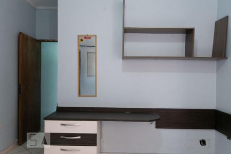 Casa à venda com 300m², 4 quartos e 5 vagas Casa à venda com 300m², 4 quartos e 5 vagasQuarto 2