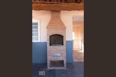 Casa à venda com 300m², 4 quartos e 5 vagas Casa à venda com 300m², 4 quartos e 5 vagasChurrasqueira