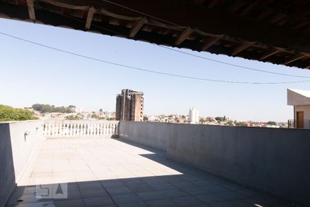 Casa à venda com 300m², 4 quartos e 5 vagas Casa à venda com 300m², 4 quartos e 5 vagasÁrea Externa