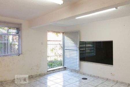 Casa à venda com 300m², 4 quartos e 5 vagas Casa à venda com 300m², 4 quartos e 5 vagasEscritório