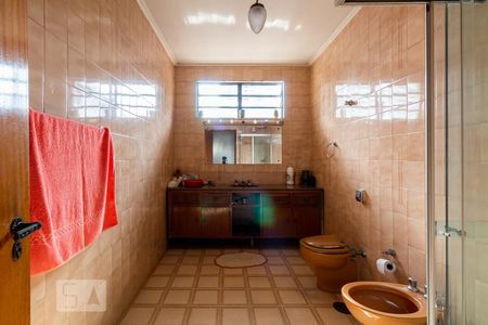 Casa à venda com 210m², 3 quartos e 4 vagasBanheiro 2