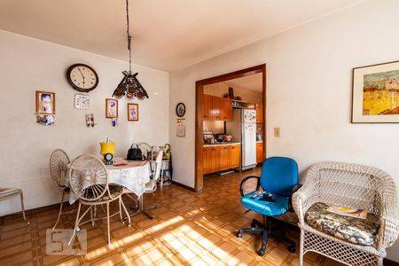 Casa à venda com 210m², 3 quartos e 4 vagasCopa