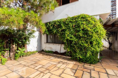 Casa à venda com 210m², 3 quartos e 4 vagasGaragem