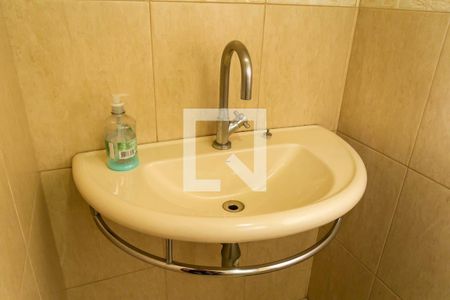 Casa à venda com 600m², 6 quartos e 6 vagas Casa à venda com 600m², 6 quartos e 6 vagasBanheiro da Suíte 5