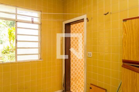 Casa à venda com 600m², 6 quartos e 6 vagas Casa à venda com 600m², 6 quartos e 6 vagasÁrea de Serviço 2