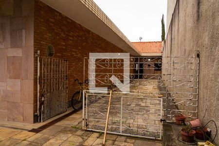 Casa à venda com 600m², 6 quartos e 6 vagas Casa à venda com 600m², 6 quartos e 6 vagasGaragem 2 e quintal