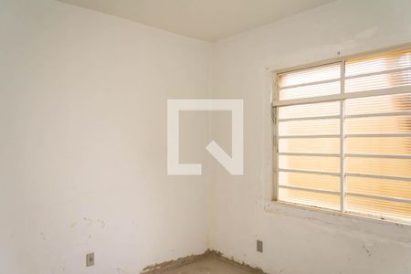 Casa à venda com 600m², 6 quartos e 6 vagas Casa à venda com 600m², 6 quartos e 6 vagasQuarto de Serviço 1