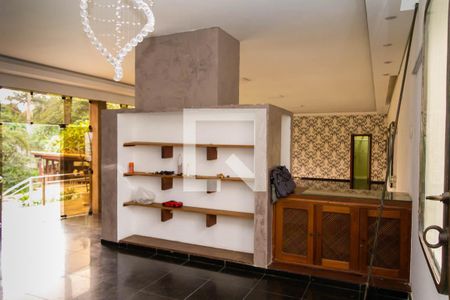 Casa à venda com 600m², 6 quartos e 6 vagas Casa à venda com 600m², 6 quartos e 6 vagasSala 2