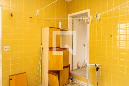 Casa à venda com 600m², 6 quartos e 6 vagas Casa à venda com 600m², 6 quartos e 6 vagasÁrea de Serviço 2