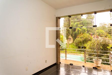 Casa à venda com 600m², 6 quartos e 6 vagas Casa à venda com 600m², 6 quartos e 6 vagasQuarto 1