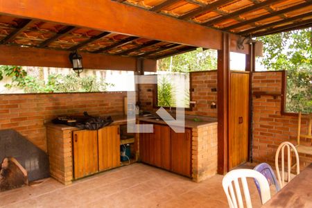 Casa à venda com 600m², 6 quartos e 6 vagas Casa à venda com 600m², 6 quartos e 6 vagasEspaço Gourmet