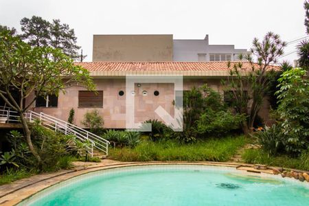 Casa à venda com 600m², 6 quartos e 6 vagas Casa à venda com 600m², 6 quartos e 6 vagasJardim e piscina