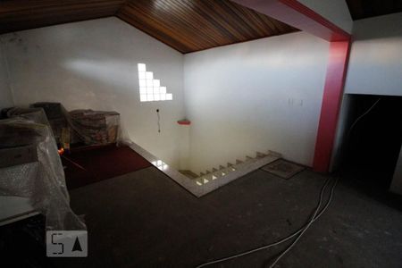 Casa à venda com 305m², 3 quartos e 3 vagasSótão 