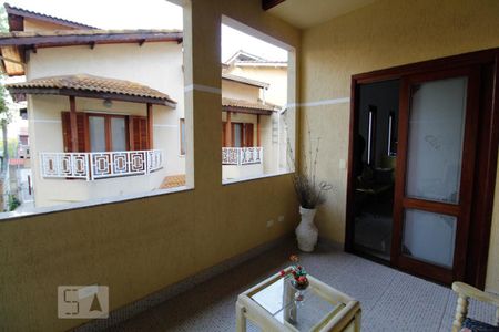 Casa à venda com 305m², 3 quartos e 3 vagasVaranda