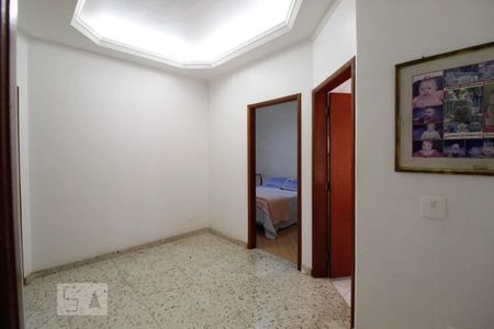Casa à venda com 305m², 3 quartos e 3 vagasHall dos quartos