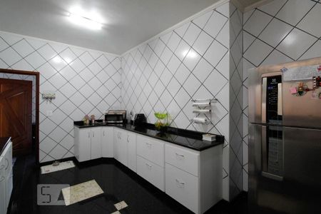 Casa à venda com 305m², 3 quartos e 3 vagasCozinha
