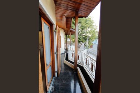 Casa à venda com 305m², 3 quartos e 3 vagasVaranda da suíte