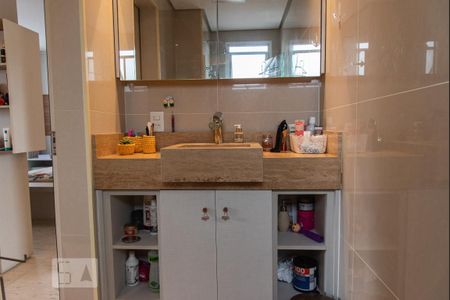 Apartamento para alugar com 134m², 2 quartos e 2 vagasBanheiro da suíte