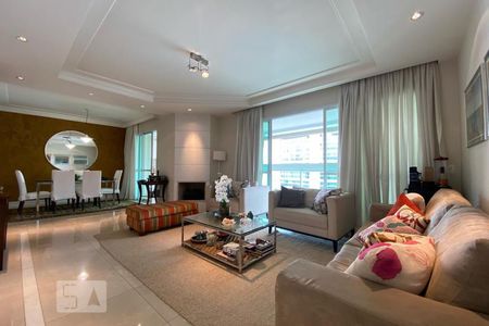 Sala de apartamento à venda com 4 quartos, 194m² em Vila Suzana, São Paulo