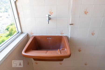 Apartamento à venda com 50m², 2 quartos e sem vaga Apartamento à venda com 50m², 2 quartos e sem vagaCozinha e Área de Serviço