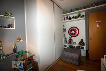 Quarto de apartamento à venda com 2 quartos, 90m² em Petrópolis, Porto Alegre