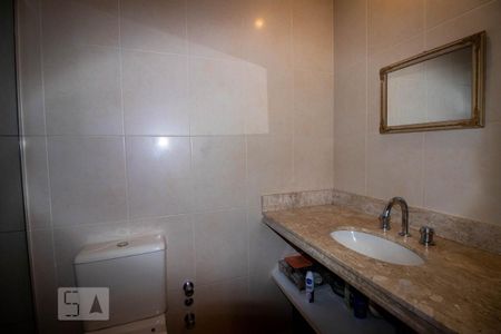 Apartamento à venda com 90m², 2 quartos e 2 vagasBanheiro da Suíte