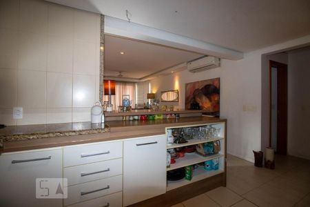 Apartamento à venda com 90m², 2 quartos e 2 vagasCozinha