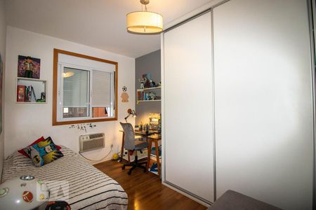Quarto de apartamento à venda com 2 quartos, 90m² em Petrópolis, Porto Alegre