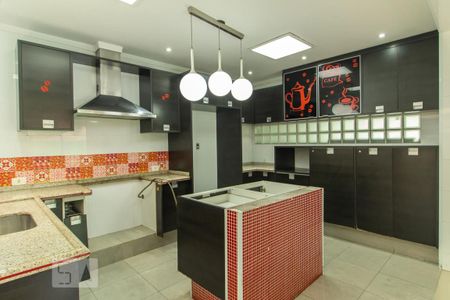 Casa para alugar com 190m², 3 quartos e 1 vagaCozinha