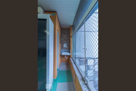 Casa para alugar com 190m², 3 quartos e 1 vagaÁrea comum - Salão de festas