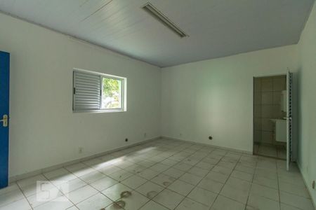 Casa para alugar com 190m², 3 quartos e 1 vagaCasa dos Fundos