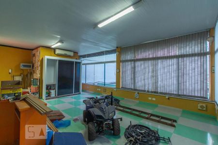 Casa para alugar com 190m², 3 quartos e 1 vagaÁrea comum - Salão de festas